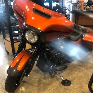 Meet your Posher, Charles